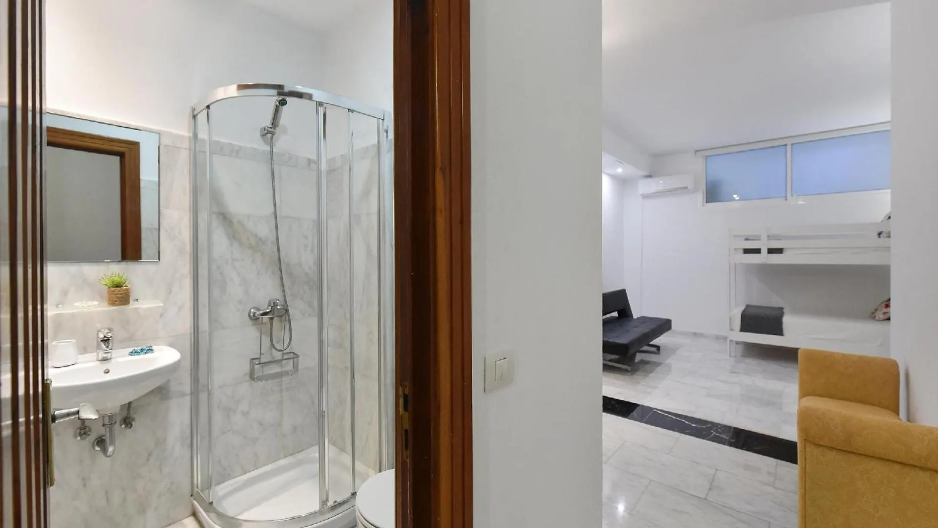 Villa Maspalomas Royale Luxury Retreat In Gran Canaria Private Heated Pool Charming Outdoor Dining Area Bbq Nestled In The Heart Of, لاس بالماس دي غران كاناريا 0*,
